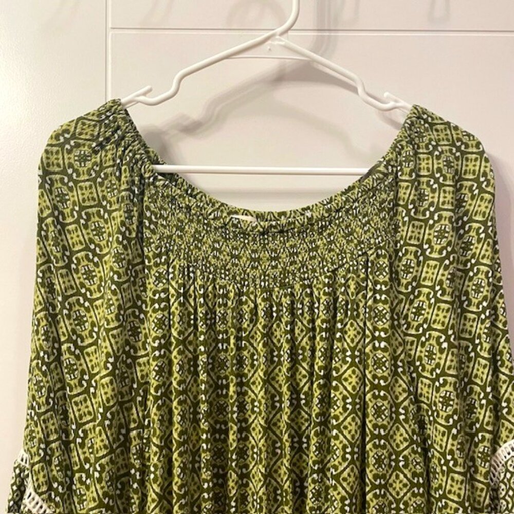 Chico's Boho Geometric Blouse Top Green Flowy Size XL - Picture 3 of 16